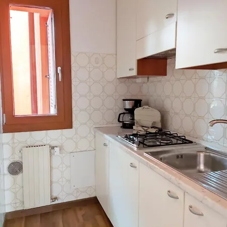 Appartamento With Us - Bookingpeschiera