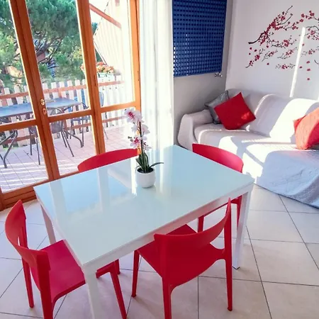 Appartamento With Us - Bookingpeschiera *