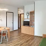 With Us - Bookingpeschiera Lägenhet *
