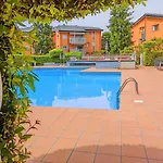 With Us - Bookingpeschiera Lägenhet