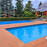 Lägenhet With Us - Bookingpeschiera