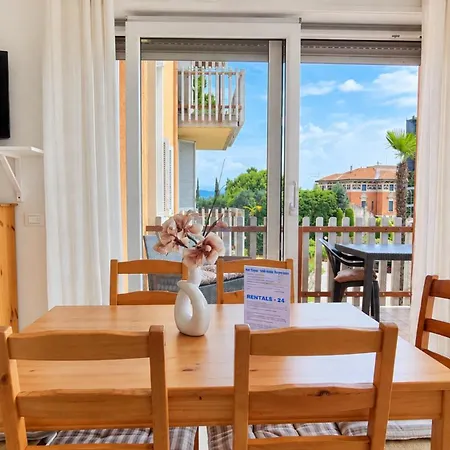 With Us - Bookingpeschiera Apartment Peschiera del Garda